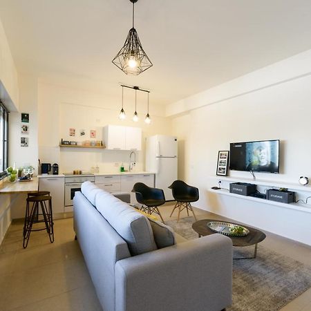 16 Harakevet Street - By Beach Apartments Tlv Tel Aviv Esterno foto