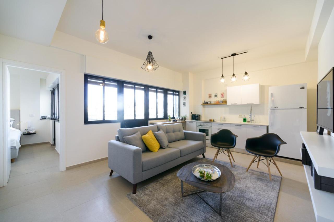 16 Harakevet Street - By Beach Apartments Tlv Tel Aviv Esterno foto